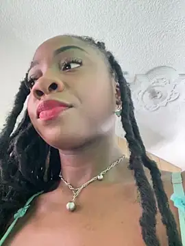 Snapshot of Astergray21 chatting on 11, 11, 2025 Astergray21 online show from 11, 11, 2025