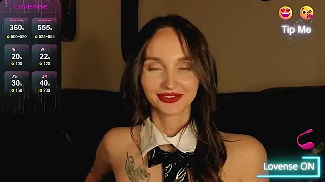 Snapshot of xSweetMissx chatting on 12, 9, 2025 xSweetMissx online show from 12, 9, 2025