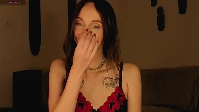 Snapshot of xSweetMissx chatting on 17, 9, 2025 xSweetMissx online show from 17, 9, 2025