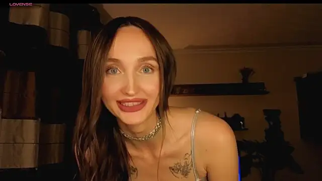 Snapshot of xSweetMissx chatting on 19, 9, 2025 xSweetMissx online show from 19, 9, 2025