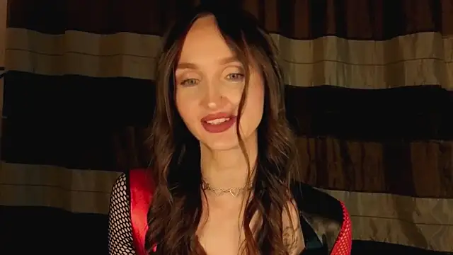 Snapshot of xSweetMissx chatting on 21, 9, 2025 xSweetMissx online show from 21, 9, 2025