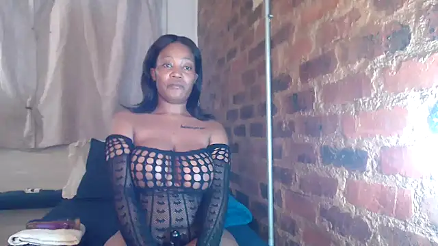 SweetPortableAmber online show from 18, 9, 2025