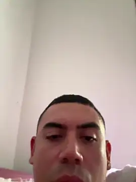 Snapshot of davidxxx099 chatting on 28, 9, 2025 davidxxx099 online show from 28, 9, 2025