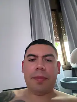 Snapshot of davidxxx099 chatting on 19, 5, 2026 davidxxx099 online show from 19, 5, 2026