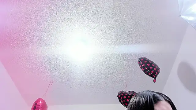 Snapshot of Hanna_wish chatting on 3, 12, 2025 Hanna wish online show from 3, 12, 2025