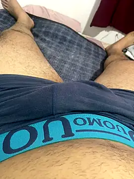 Snapshot of A-dvd-96 chatting on 10, 9, 2025 A-dvd-96 online show from 10, 9, 2025