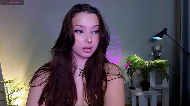 Lucy louras online show from 1, 10, 2025