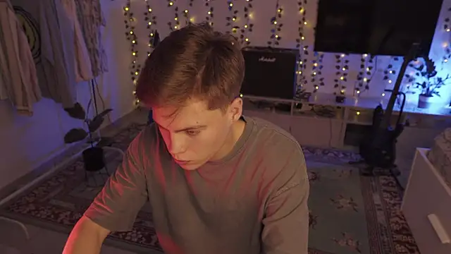 RusBradPitt online show from 24, 9, 2025