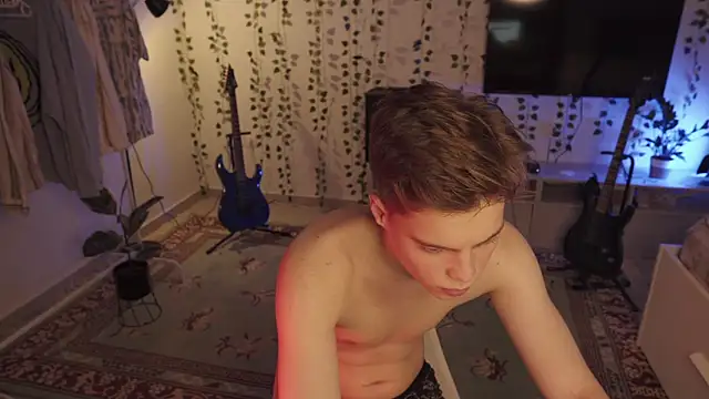 RusBradPitt online show from 26, 9, 2025