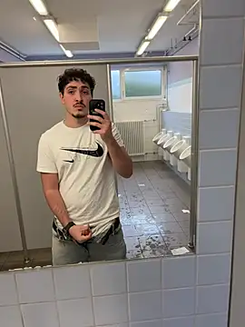 Snapshot of amo660 chatting on 12, 2, 2026 amo660 online show from 12, 2, 2026