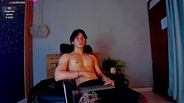 Snapshot of Markuss__ chatting on 19, 9, 2025 Markuss online show from 19, 9, 2025