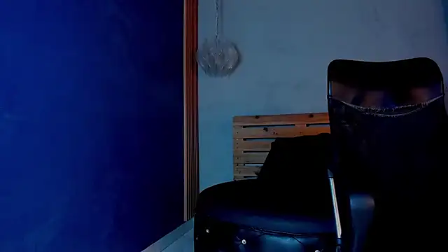 Snapshot of Markuss__ chatting on 12, 10, 2025 Markuss online show from 12, 10, 2025