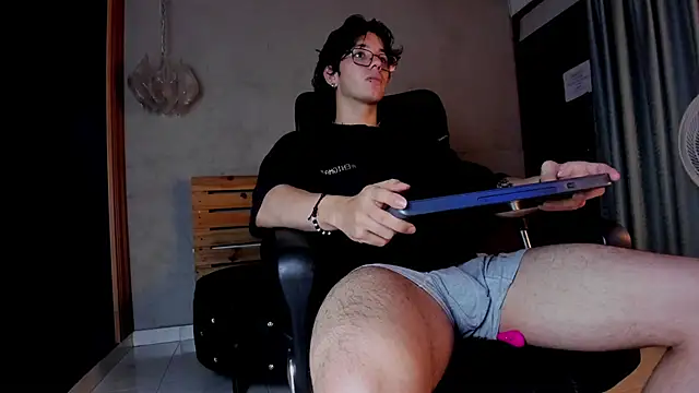 Snapshot of Markuss__ chatting on 18, 10, 2025 Markuss online show from 18, 10, 2025