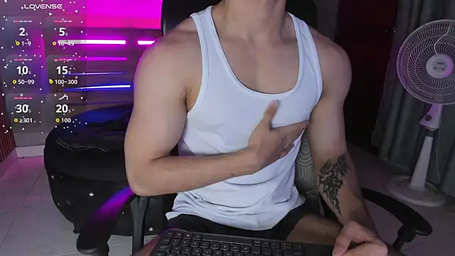 Snapshot of Markuss__ chatting on 19, 11, 2025 Markuss online show from 19, 11, 2025