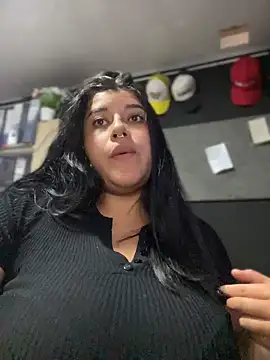 Snapshot of Tokio_Sakura chatting on 18, 12, 2025 Tokio Sakura online show from 18, 12, 2025