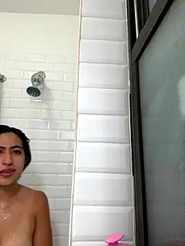 Snapshot of OwnedBySky chatting on 16, 9, 2025 OwnedBySky online show from 16, 9, 2025