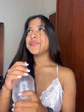 Snapshot of Kendra_C chatting on 2, 10, 2025 Kendra C online show from 2, 10, 2025