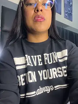 Snapshot of Kendra_C chatting on 3, 11, 2025 Kendra C online show from 3, 11, 2025