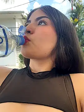 Gaby-Herrera online show from 5, 10, 2025