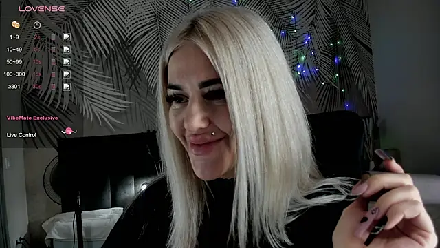 Kira Key online show from 16, 3, 2026