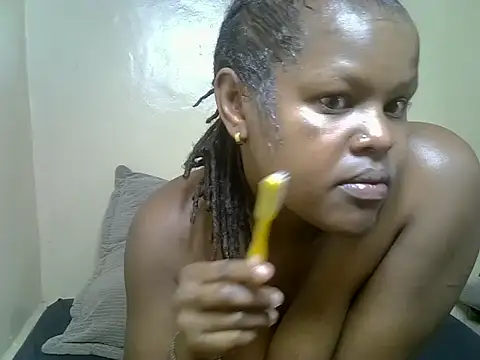 Snapshot of Brownslady_ chatting on 25, 10, 2025 Brownslady online show from 25, 10, 2025