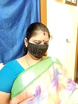 Snapshot of sushma26 chatting on 5, 11, 2025 sushma26 online show from 5, 11, 2025