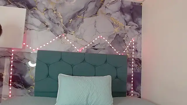 Vickysweeeettt online show from 17, 9, 2025