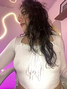 Snapshot of Zoe_Serrat chatting on 9, 9, 2025 Zoe Serrat online show from 9, 9, 2025
