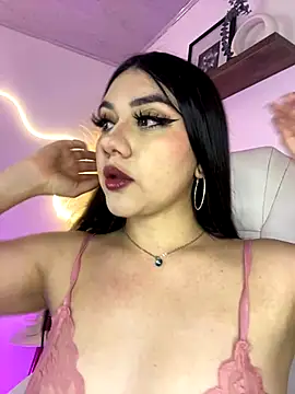 Snapshot of Zoe_Serrat chatting on 17, 9, 2025 Zoe Serrat online show from 17, 9, 2025