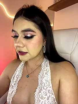 Snapshot of Zoe_Serrat chatting on 18, 10, 2025 Zoe Serrat online show from 18, 10, 2025