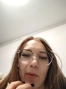 AlisaWyn online show from 7, 1, 2026