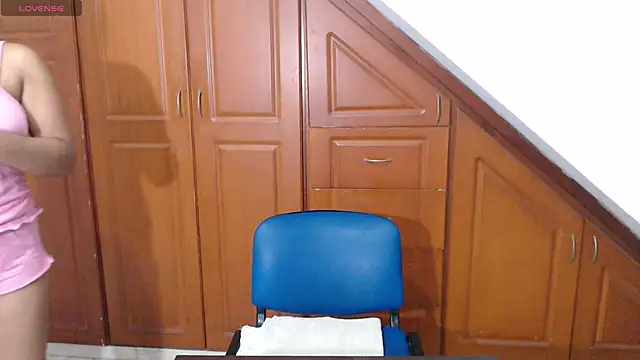 veronica em1 online show from 10, 11, 2025