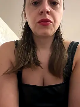 ladywithbigass online show from 4, 11, 2025