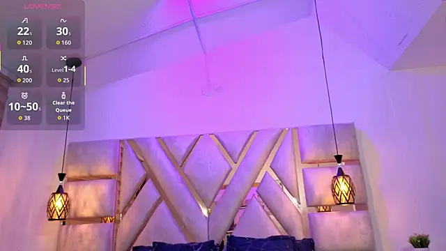 Snapshot of emily_roousee chatting on 10, 9, 2025 emily roousee online show from 10, 9, 2025