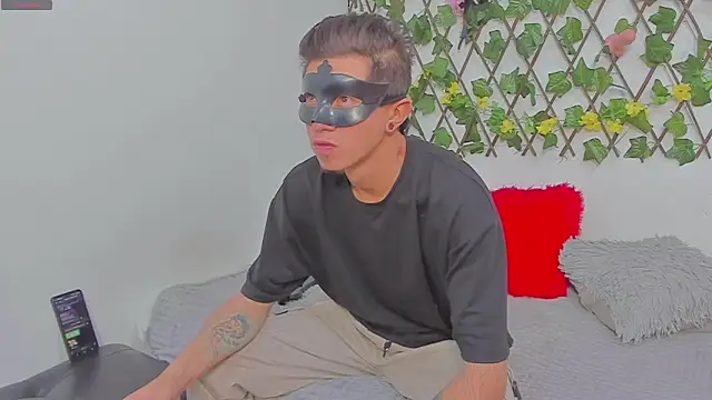 COUPLE25 33 online show from 11, 2, 2026