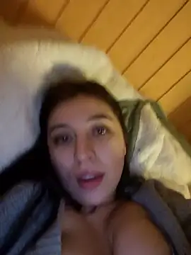 Snapshot of caronicole77 chatting on 12, 9, 2025 caronicole77 online show from 12, 9, 2025