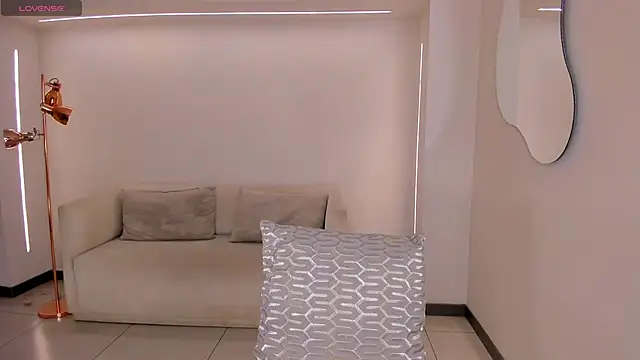 Snapshot of BonnyRose chatting on 10, 9, 2025 BonnyRose online show from 10, 9, 2025