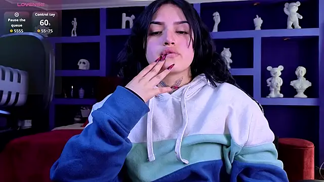 Snapshot of sari_belle chatting on 9, 9, 2025 sari belle online show from 9, 9, 2025