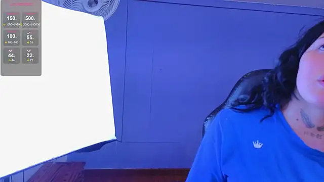 Snapshot of sari_belle chatting on 8, 11, 2025 sari belle online show from 8, 11, 2025