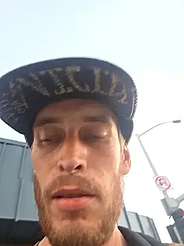 Snapshot of Leshok chatting on 10, 11, 2025 Leshok online show from 10, 11, 2025