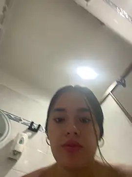 Snapshot of Luciaparker03 chatting on 10, 10, 2025 Luciaparker03 online show from 10, 10, 2025