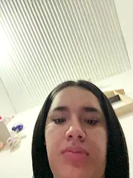 Snapshot of Luciaparker03 chatting on 27, 10, 2025 Luciaparker03 online show from 27, 10, 2025