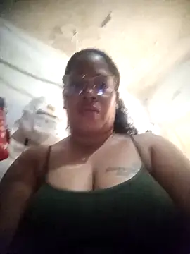 Snapshot of Big_ass_submissive chatting on 26, 11, 2025 Big ass submissive online show from 26, 11, 2025