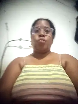 Big ass submissive online show from 21, 2, 2026