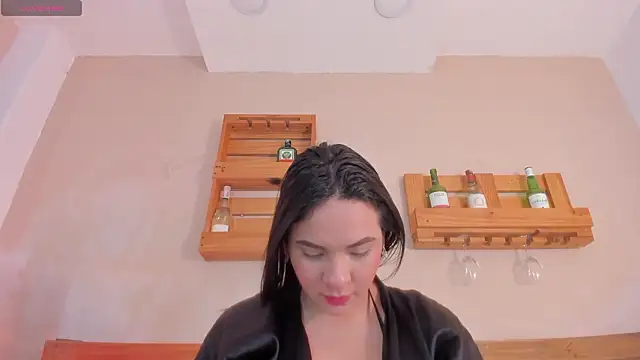  miss mia online show from 4, 2, 2026