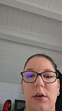 Swiss Lady online show from 27, 11, 2025