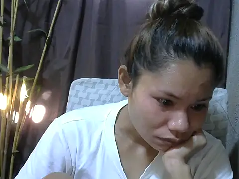 Sweeetgurll online show from 25, 3, 2026