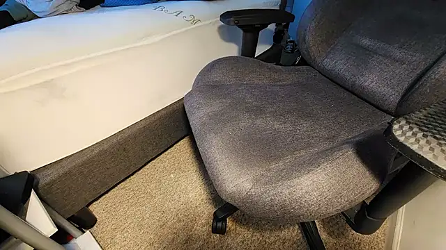 Snapshot of catt18 chatting on 1, 10, 2025 catt18 online show from 1, 10, 2025