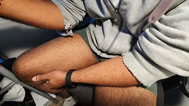 Snapshot of catt18 chatting on 17, 10, 2025 catt18 online show from 17, 10, 2025