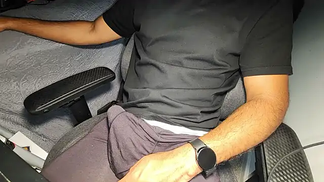 Snapshot of catt18 chatting on 7, 1, 2026 catt18 online show from 7, 1, 2026